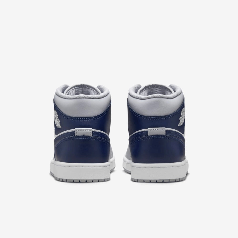 Jordan 1 Mid Gris Loup Bleu Marine Minuit