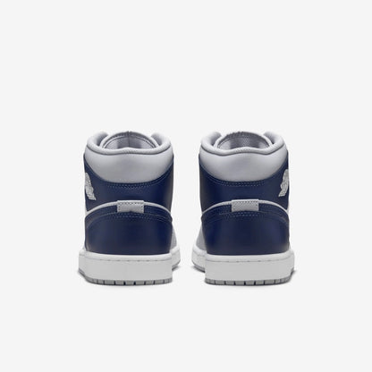 Jordan 1 Mid Gris Loup Bleu Marine Minuit